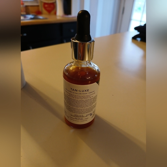 TAN Luxe THE BODY Tanning Dropa NIP - Picture 2 of 3